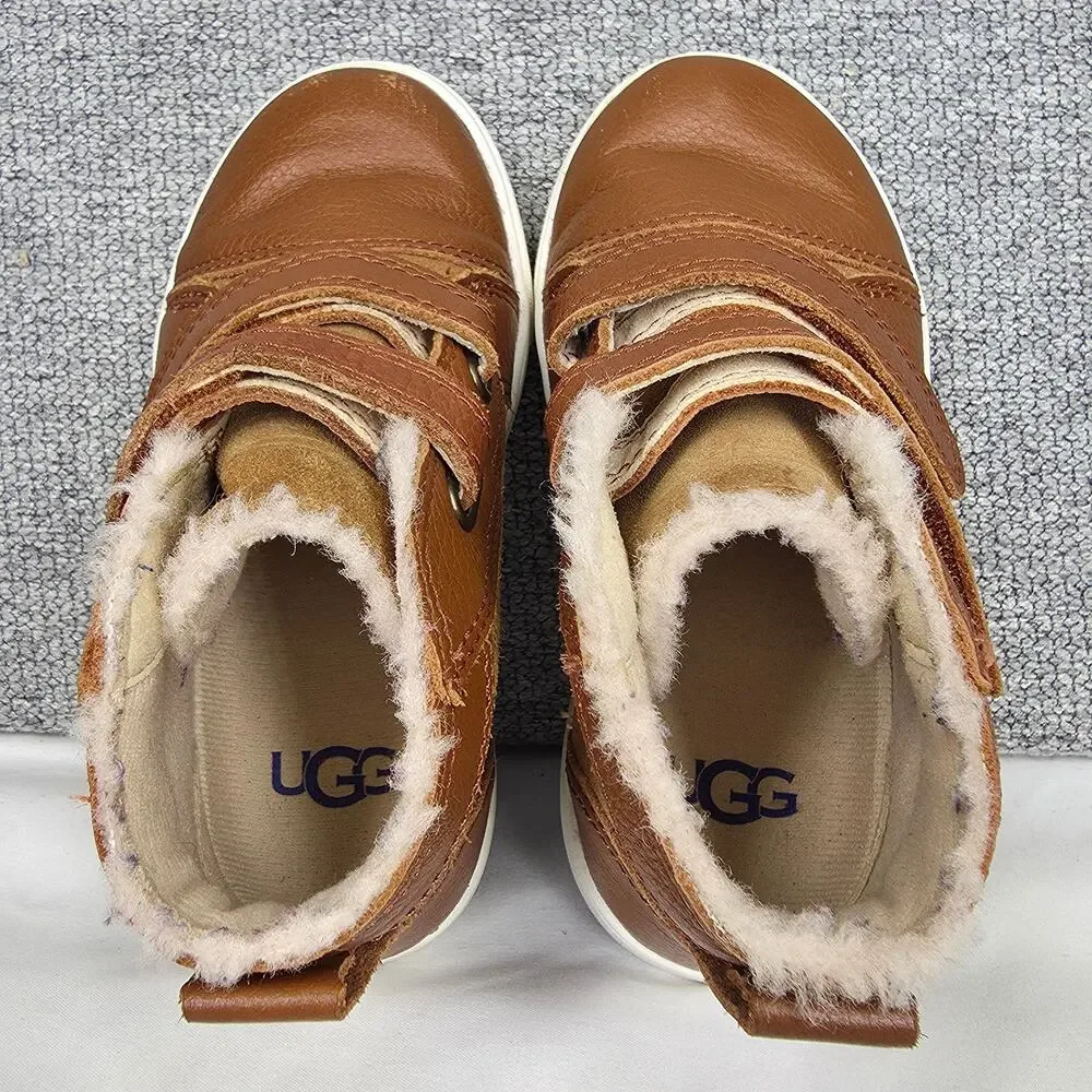 UGG® BABY & KIDS RENNON FAUX‑FUR II SNEAKERS – CHESTNUT – TODDLER SIZE 9